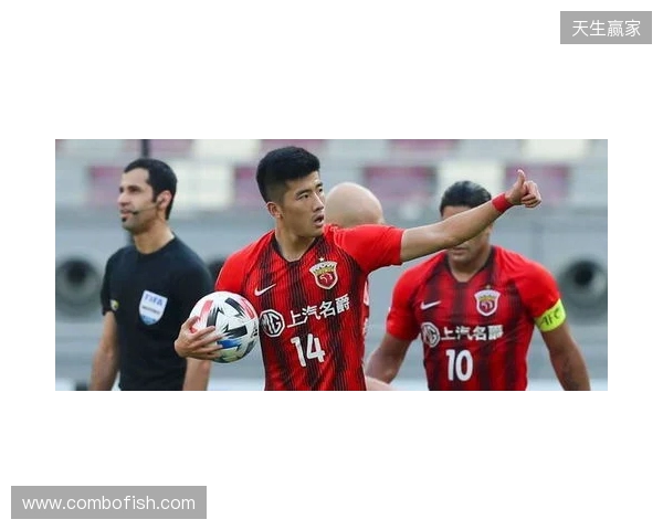 上海海港富盛经开6-1上海赛更达，李圣龙双响杨黔东获处子球