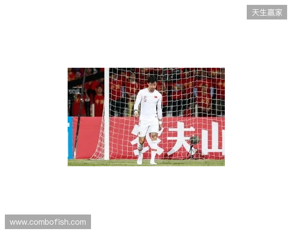 记者：国足抽调9人让安东尼奥无人可用 主力和替补差距就是这么大